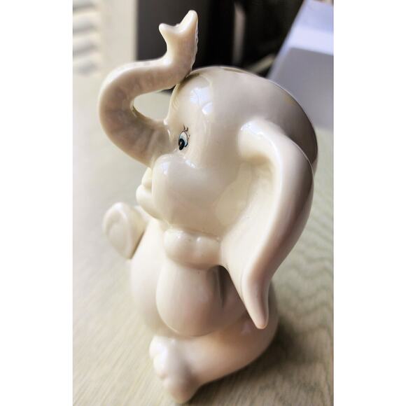 BANK-Smiling Elephant-Trunk Up-Cream-Vintage-Ceramic-Stopper - Picture 15 of 16